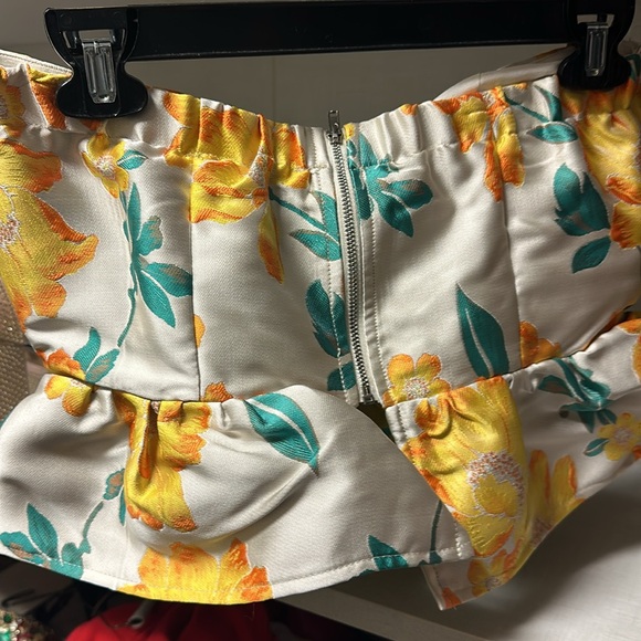 Set - Picture 4 of 4